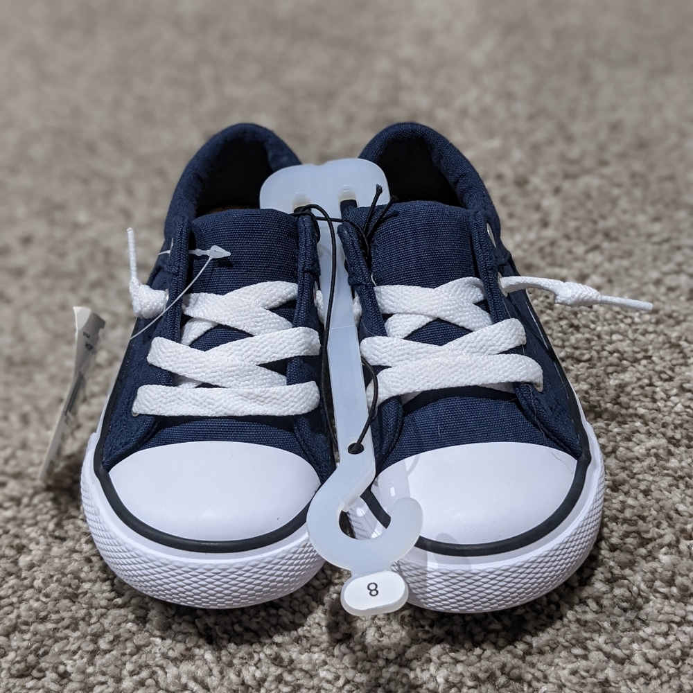 Size 8 Imitation Chucks